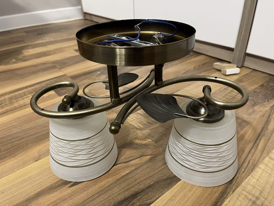 Продам люстры 3