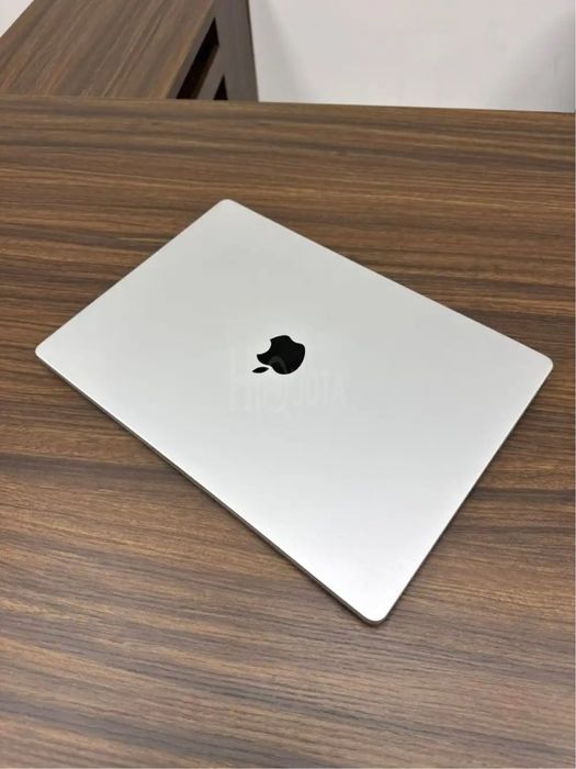 MacBook Pro 16" M1 Pro (32GB RAM / 512GB SSD)