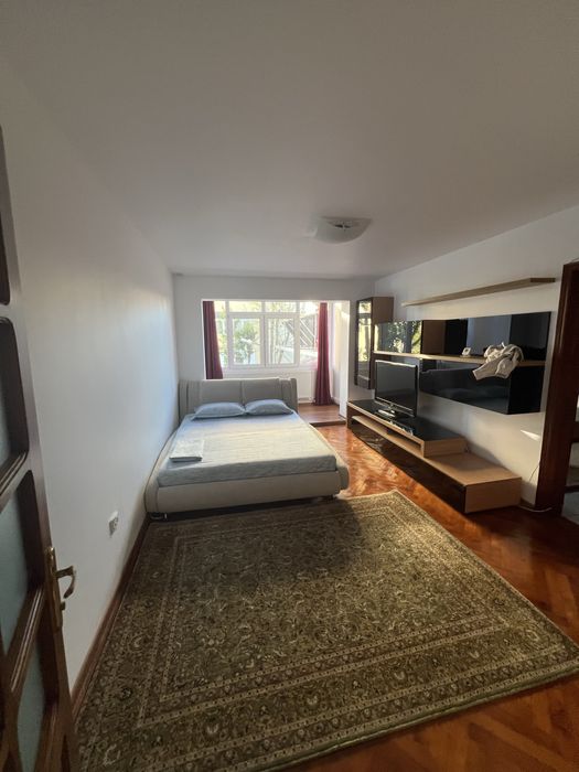 Apartament de închiriat