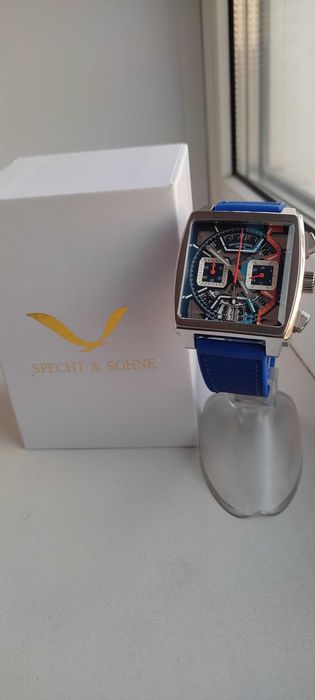 Продам новые часы.