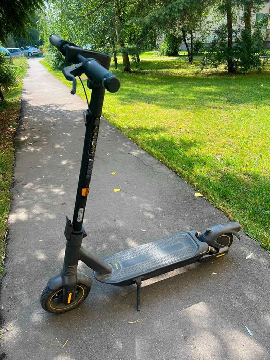 Segway Ninebot KickScooter MAX G2 – Stare bună