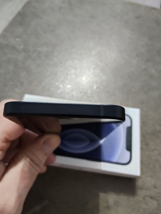 iPhone 12 Negru, 64 GB