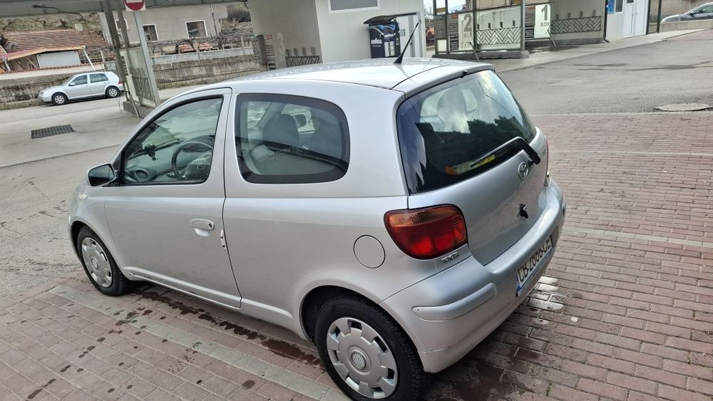 Toyota yaris 2005