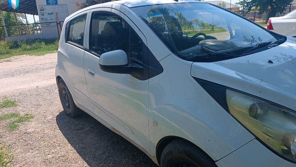 Chevrolet Spark 2015 — 3