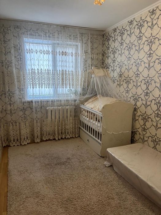 Продам 3 комн.улучшенной план.Р-н Океана