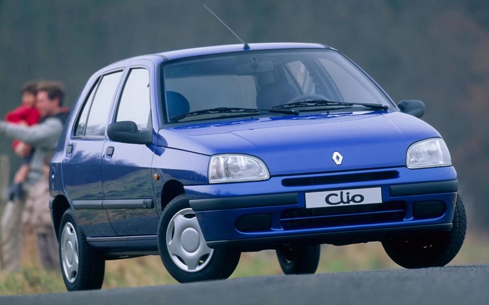 Renault Clio 1997 на части