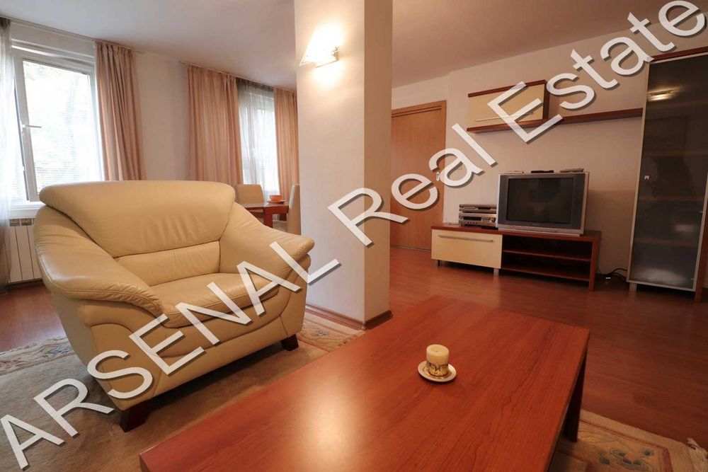 Дава се под наем Тристаен апартамент в София, Център - 140 кв.м за 1300 € - Снимка #3