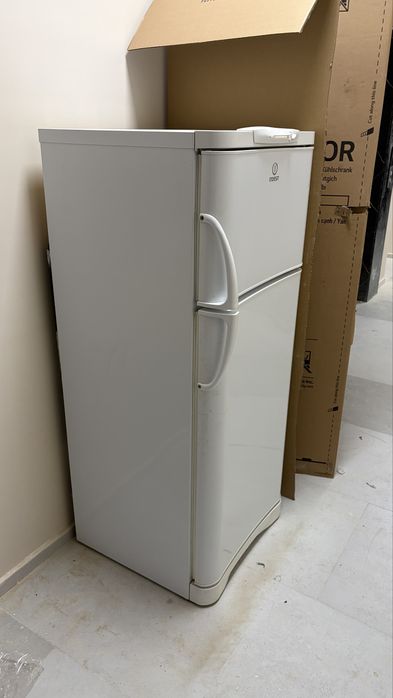 Холодильник сатылады