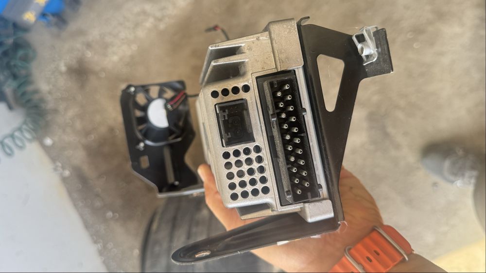 Усилвател за BMW F серия TOP-HiFi Pl6