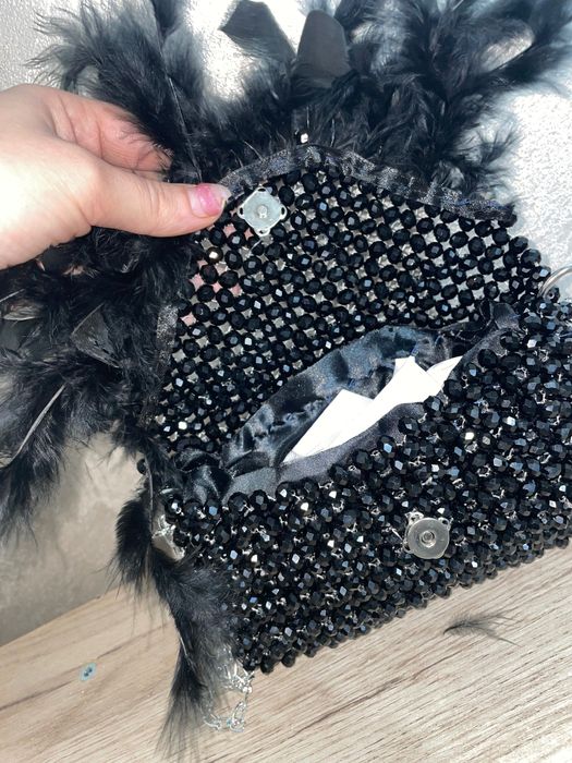 Gentuță cusută manual