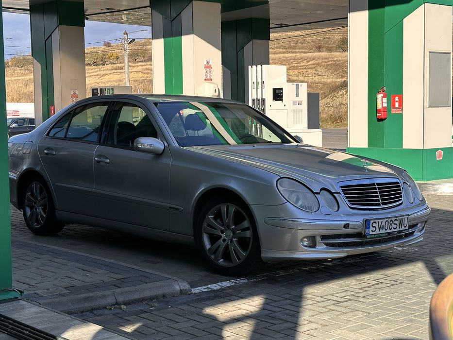 Mercedes-Benz E-Class W211 E220