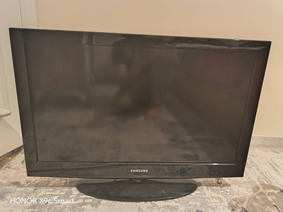 Продаю Телевизор Малайзия