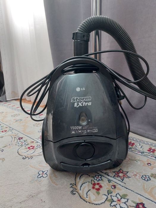 Продаю Пылесос LG