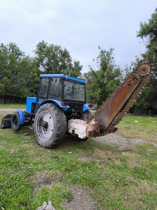МТЗ бара траншеекопатель