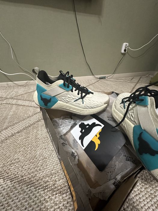 Кросовки under armour