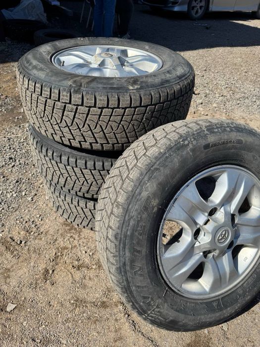 Зимние шины 265/65/17