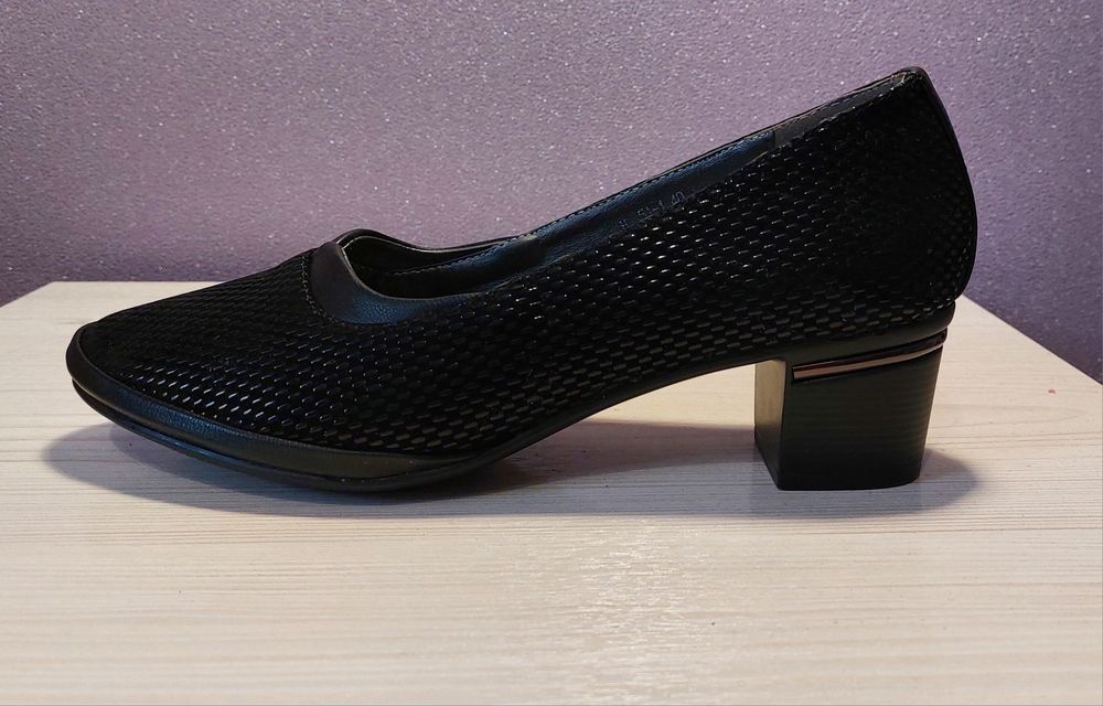 Женские туфли, р40, маломерки на 38