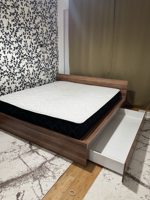 Продам кровать 2 х спальную