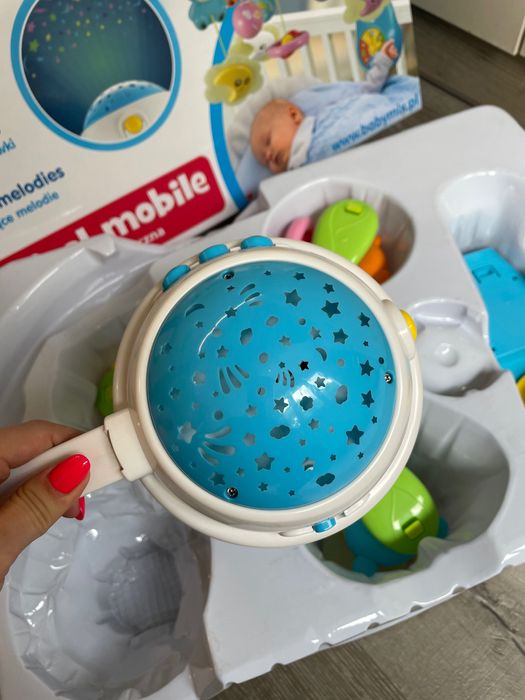 Музикална въртележка за кошара