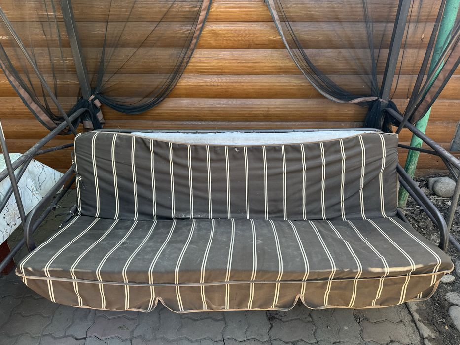 Садовая качеля состояние бу