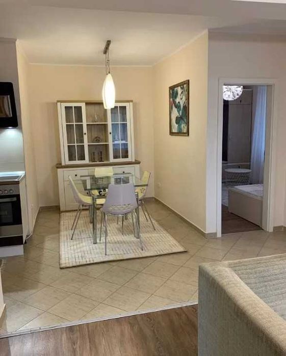 Дава се под наем Тристаен апартамент в Пловдив, Център - 90 кв.м за 336.6 € - Снимка #2