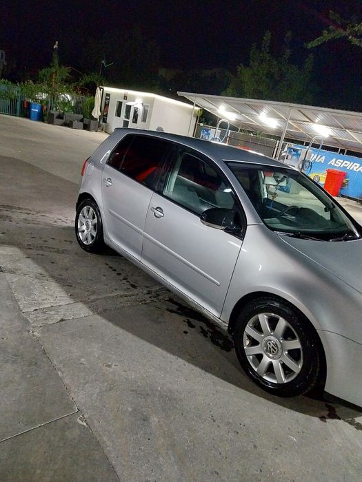 Vând golf 5 2.0tdi 140cp