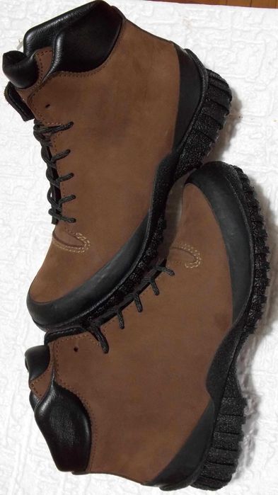 Ghete Tecnica nr.39,5 piele nubuc made in Italy,bocanci