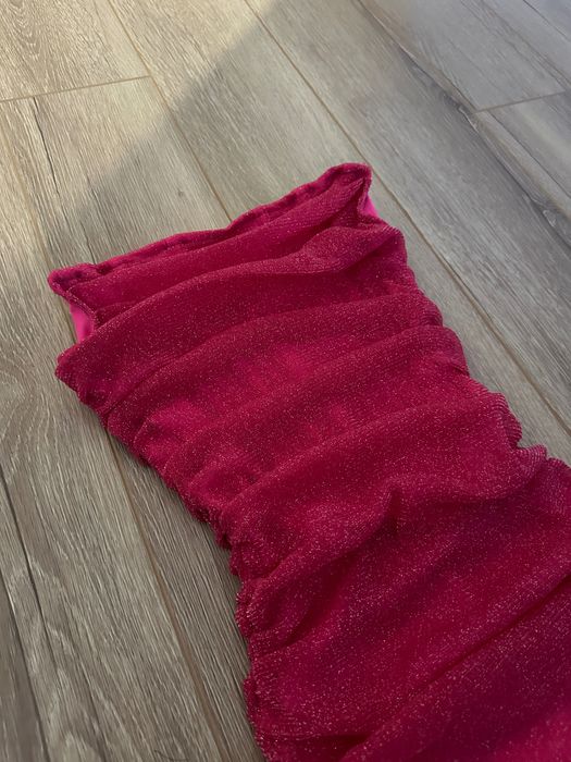 Къса розова рокля