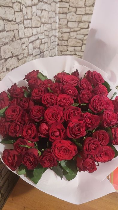 Продам розы (51 роз) срочно