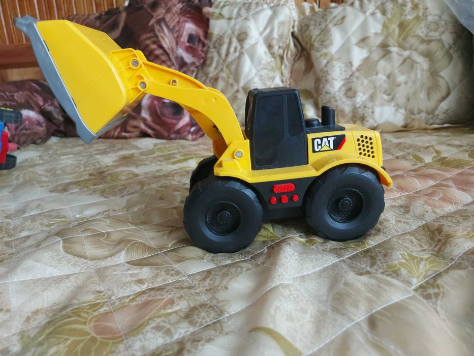 Детско колички и камиони