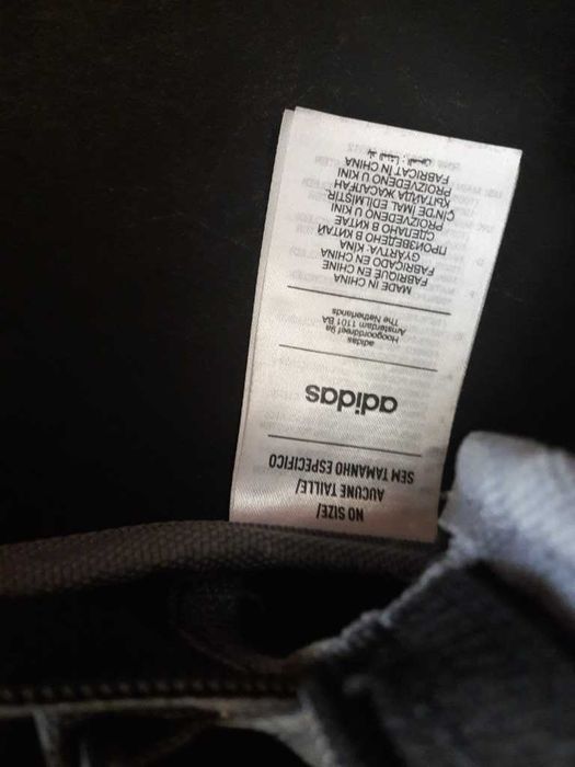Унисекс оригинална чанта Adidas