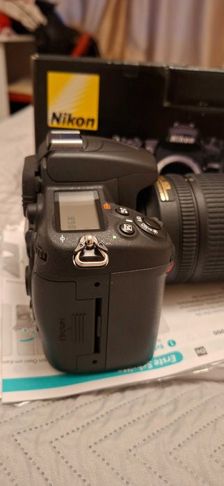 Nikon D7000 + kit VR 18-105mm