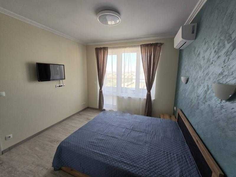 Дава се под наем Двустаен апартамент в Бургас, Славейков - 70 кв.м за 612 € - Снимка #6