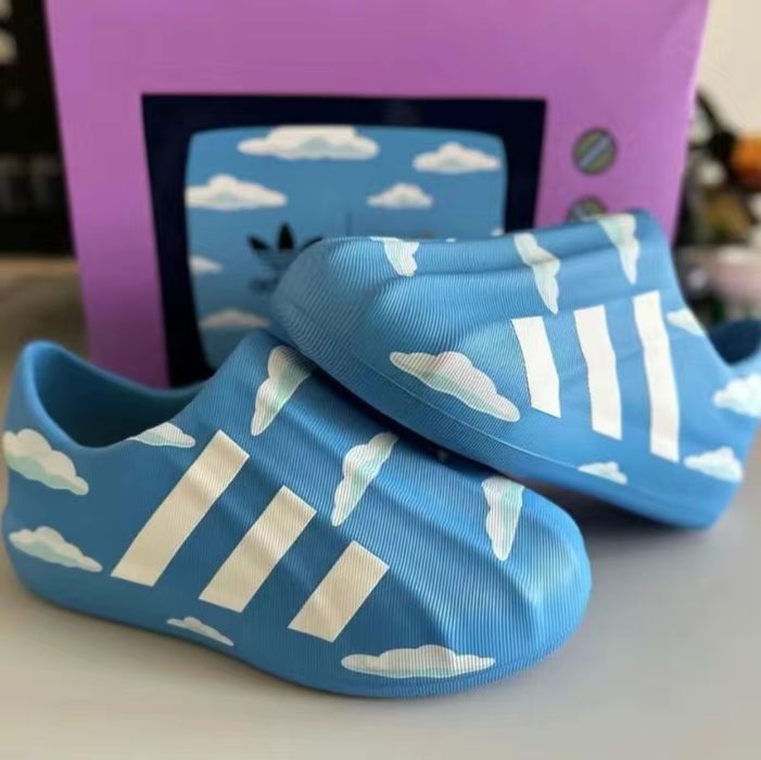 Кроссовки Adidas  Superstar Low Clouds из коллаборации c The Simpsons