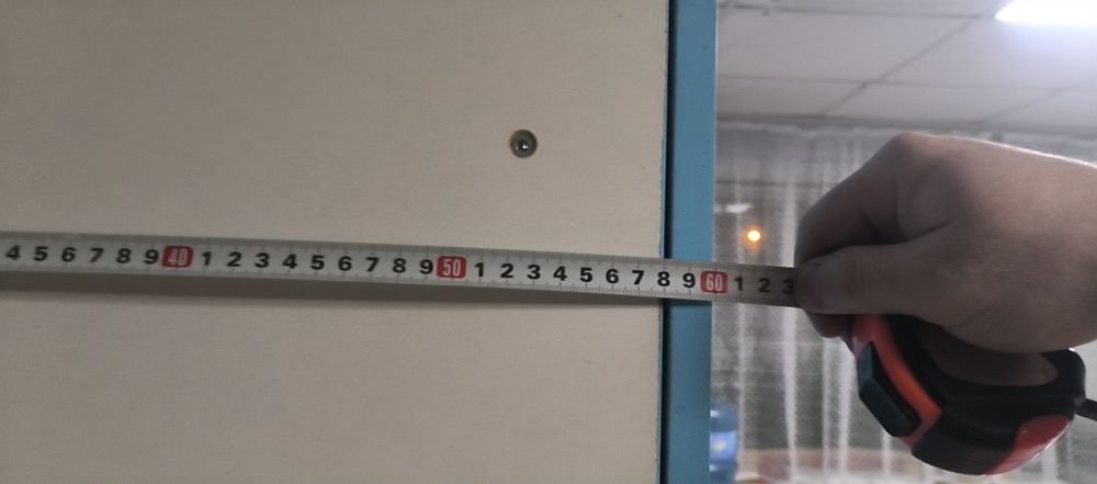 Шкаф 2 секции в хорошем состоянии