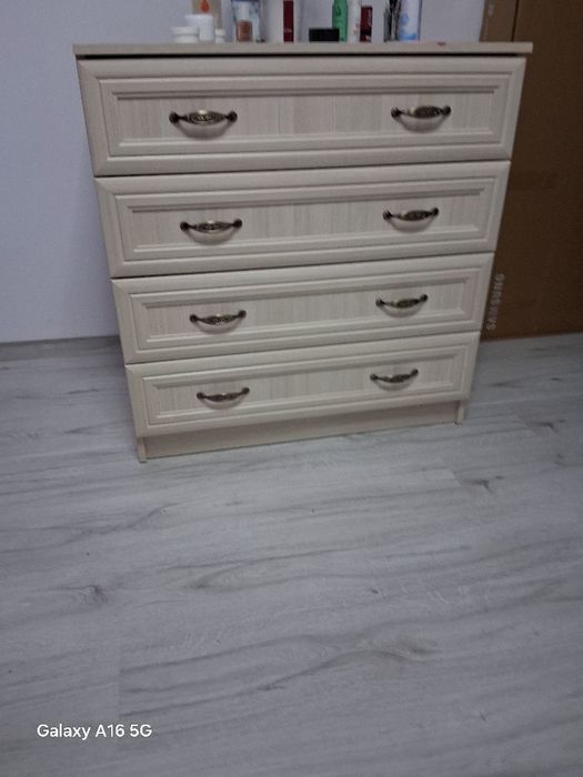 Dulap dormitor și comoda