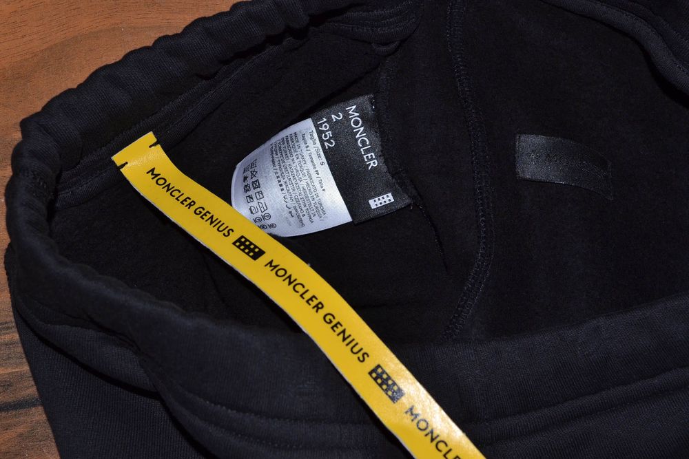 Moncler - мъжко долнище, размер L (Oversized)