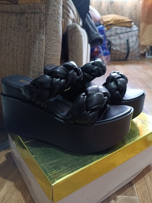 Продам обувь, новая