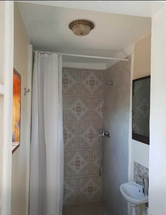 Дава се под наем Хотел в с. Владимир, Област Перник - 180 кв.м за 10200 € - Снимка #9