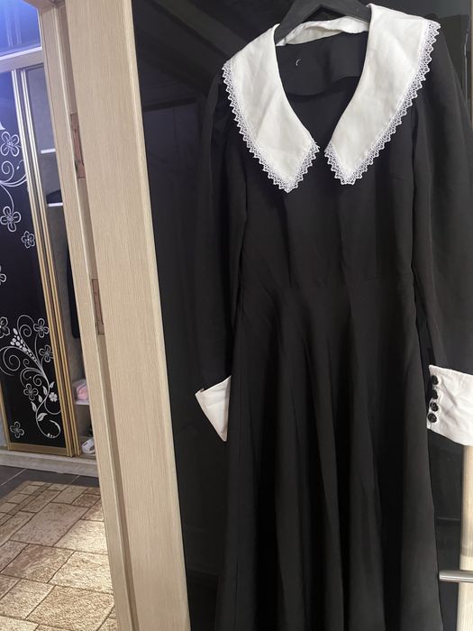 Платье женское.