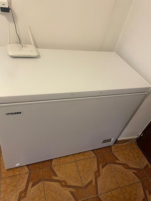 Lada Frigorifica cu garantie  folosita 2 luni