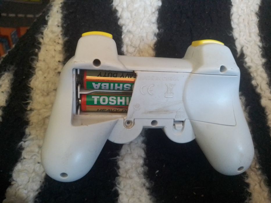 Продавам дрон с дистанционно