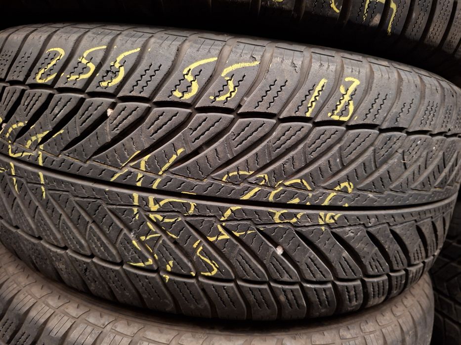 2 anvelope 255/55 R18 Goodyear