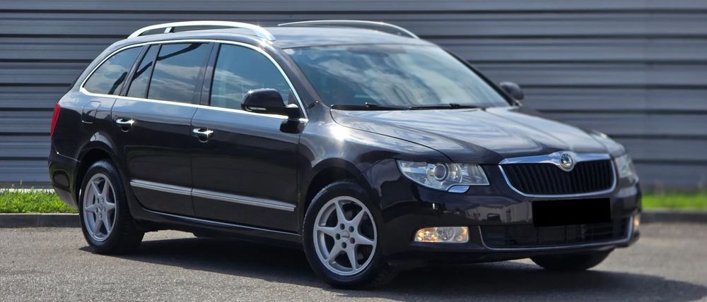 Skoda Superb Elegance - an 2012 MOKA BROWN