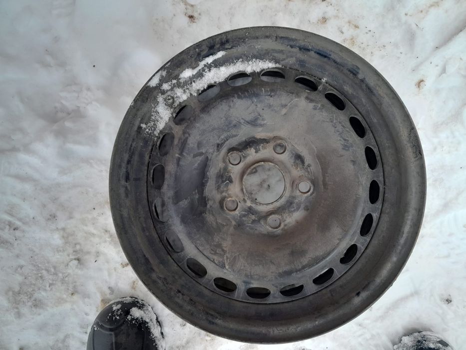 Продам один диск с Ауди 100 .