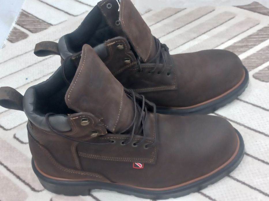 Продам  сефти ботинок RED WING