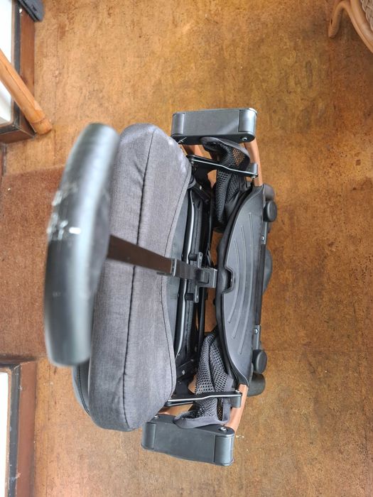 Сгъваема детска количка разгъване с един клик