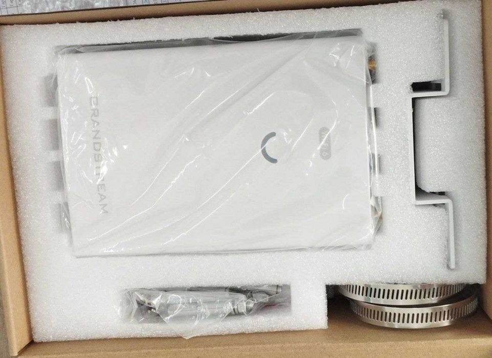 Grandstream WiFi точка доступа GWN7660LR