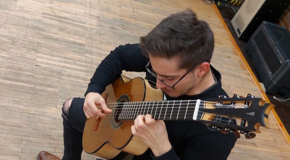 Ofer meditații de chitară/chitară bass