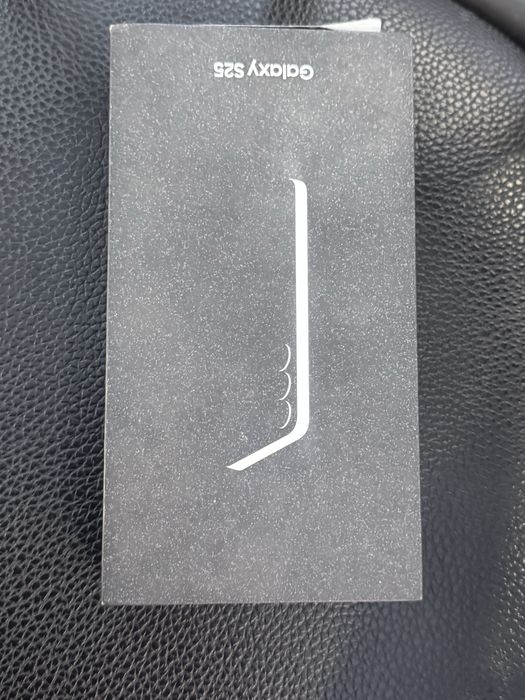 Samsung S25 128 гб еас в идеале